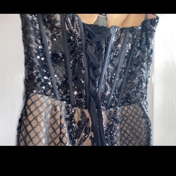 Black mermaid prom dress - Picture 4 of 7